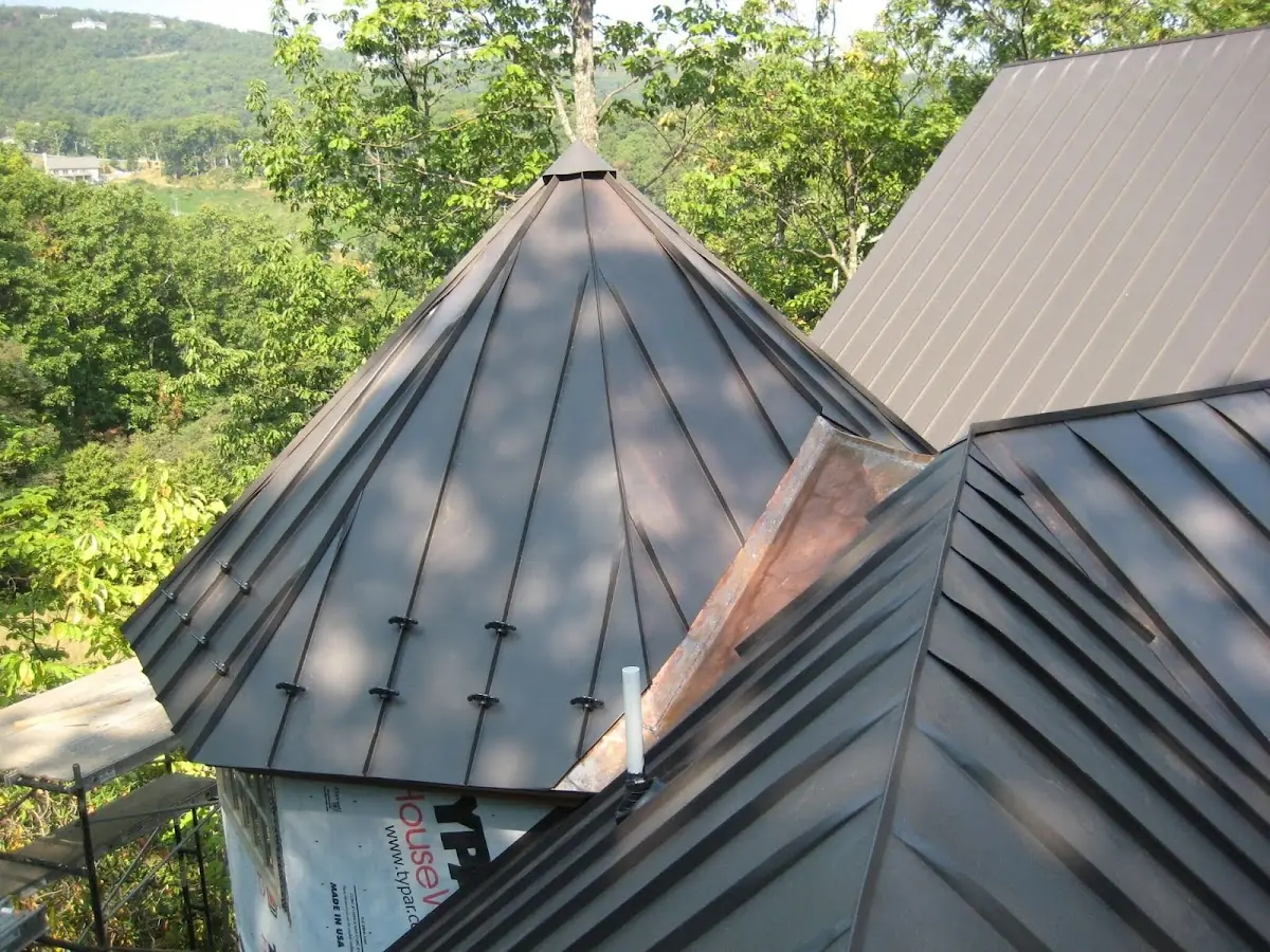 Professional Gutter Cleaning by Craftsman Roofing in Nickerson Gardens